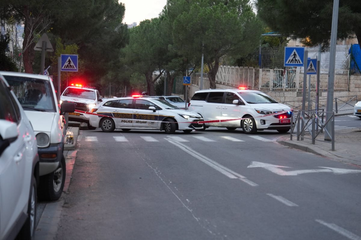 זירת הירי בשוטרת בפסגת זאב. צילום: דוברות המשטרה