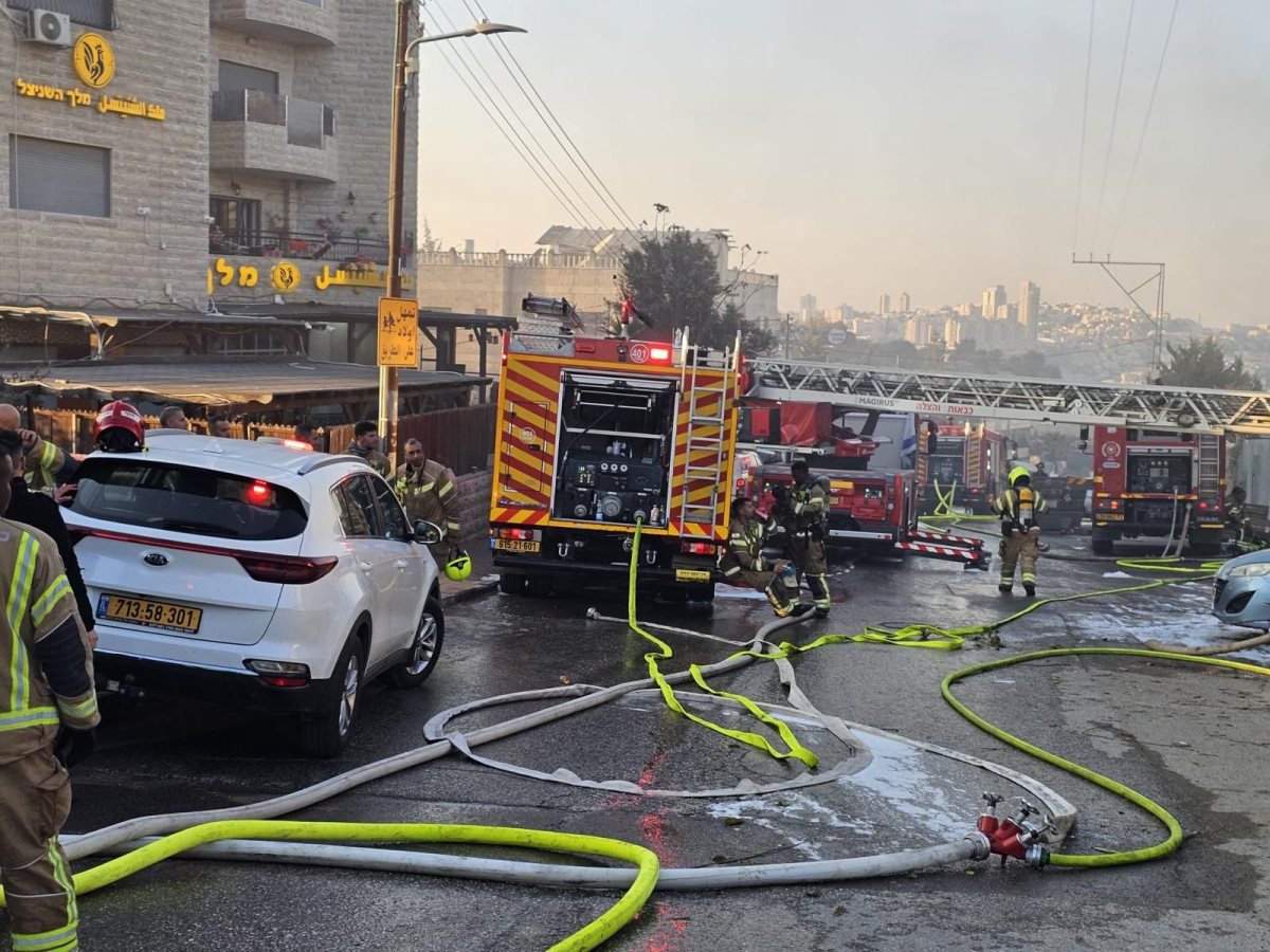 השריפה בבית צפאפא. צילום: דוברות כבאות והצלה