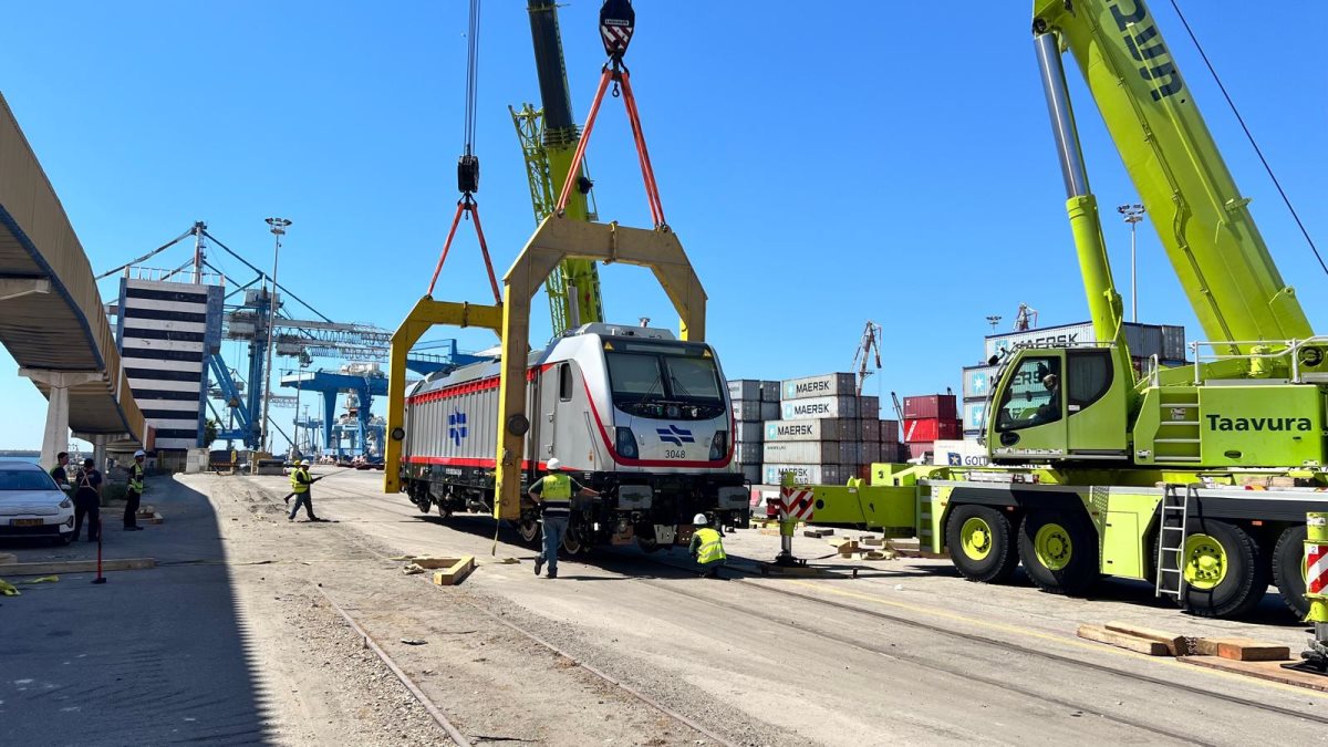 הקרונות החשמליים החדשים (באדיבות רכבת ישראל)