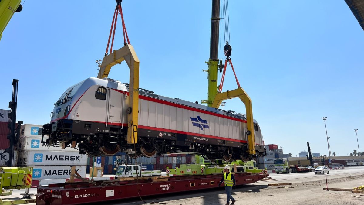 הקרונות החשמליים החדשים (באדיבות רכבת ישראל)