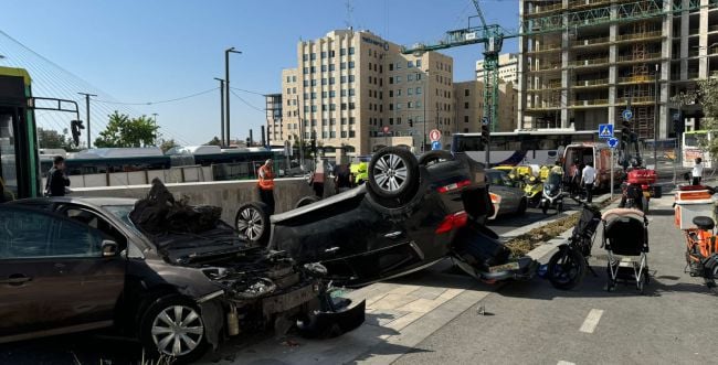 התאונה ליד בנייני האומה. צילום: דוברות איחוד הצלה