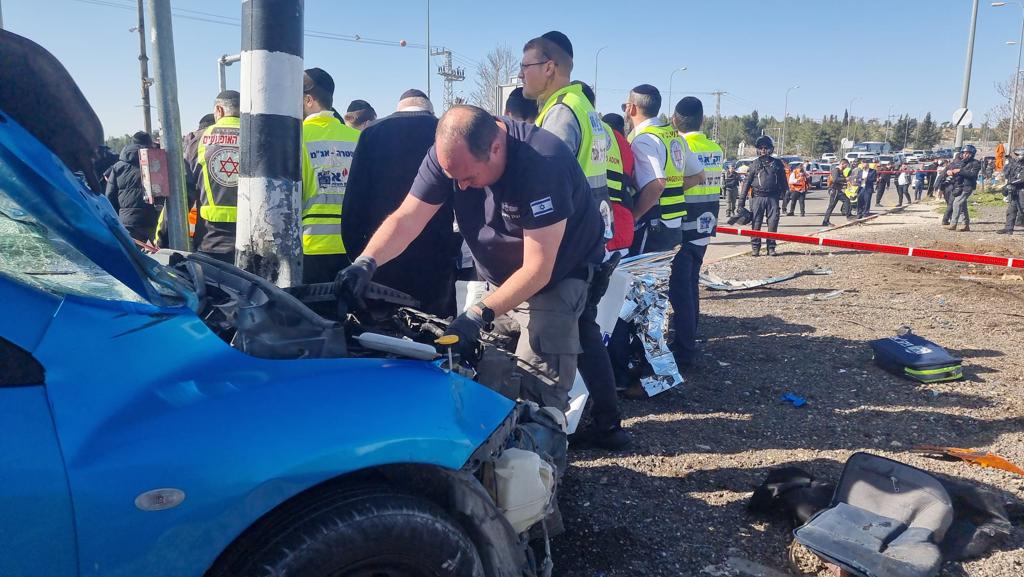 הפיגוע בצומת רמות. צילום: דוברות המשטרה