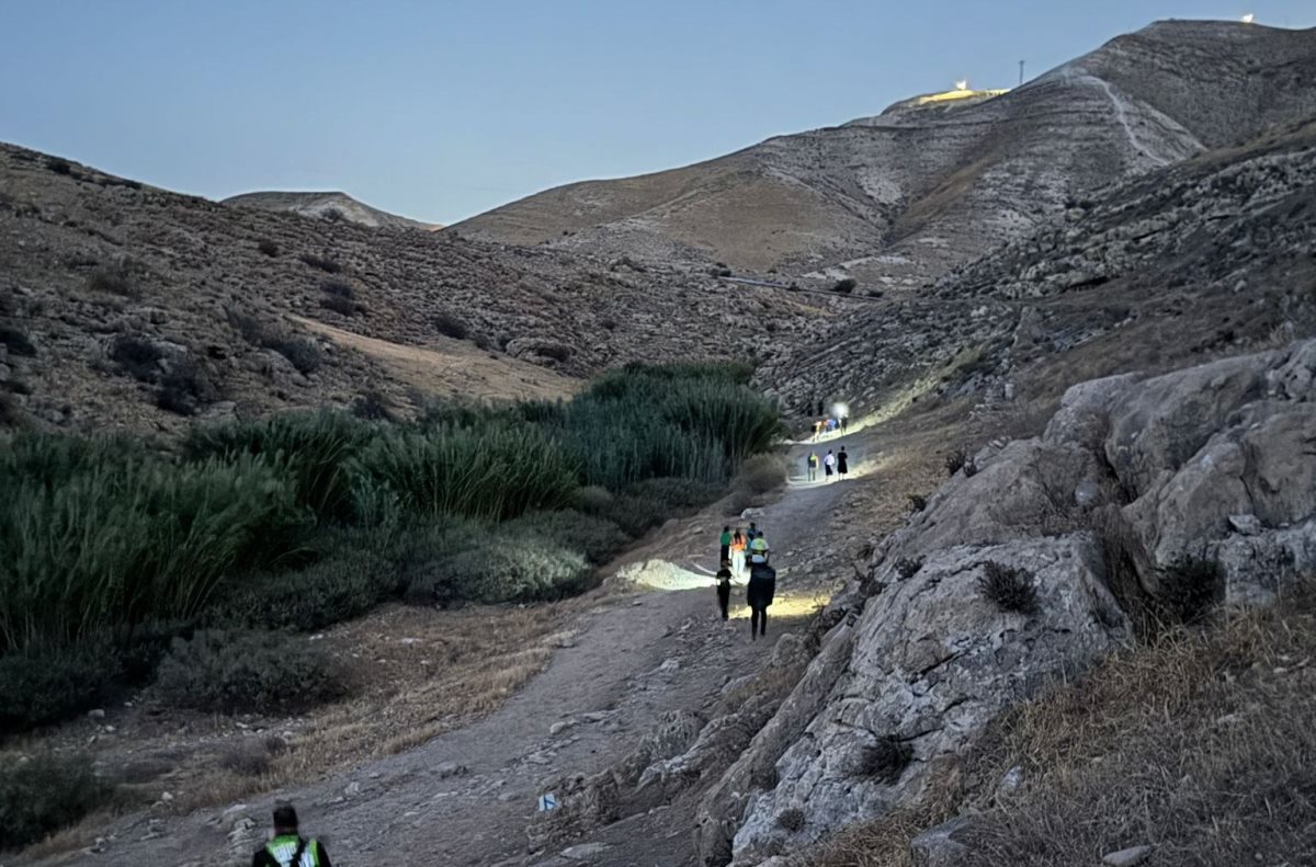 חילוץ הנערות מוואדי קלט. צילום: יחל"צ מגילות