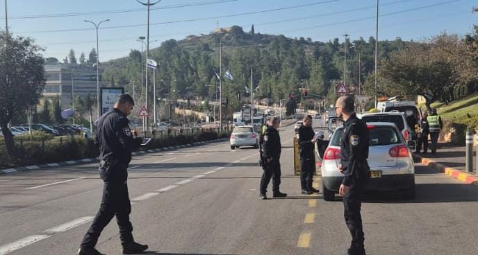 פעילות המשטרה לאיתור שב&quot;חים (צילום: דוברות המשטרה)