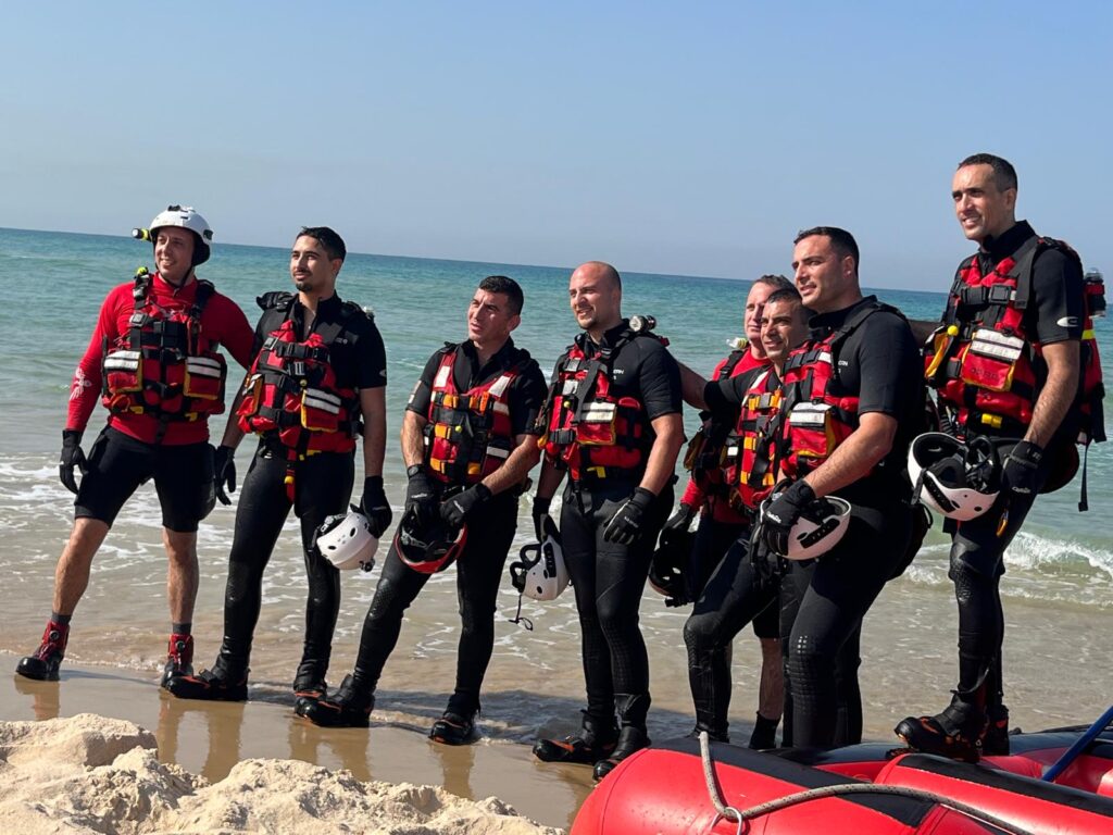 לוחמי האש באימון הימי | כבאות והצלה ירושלים לוחמי האש באימון הימי | כבאות והצלה ירושלים