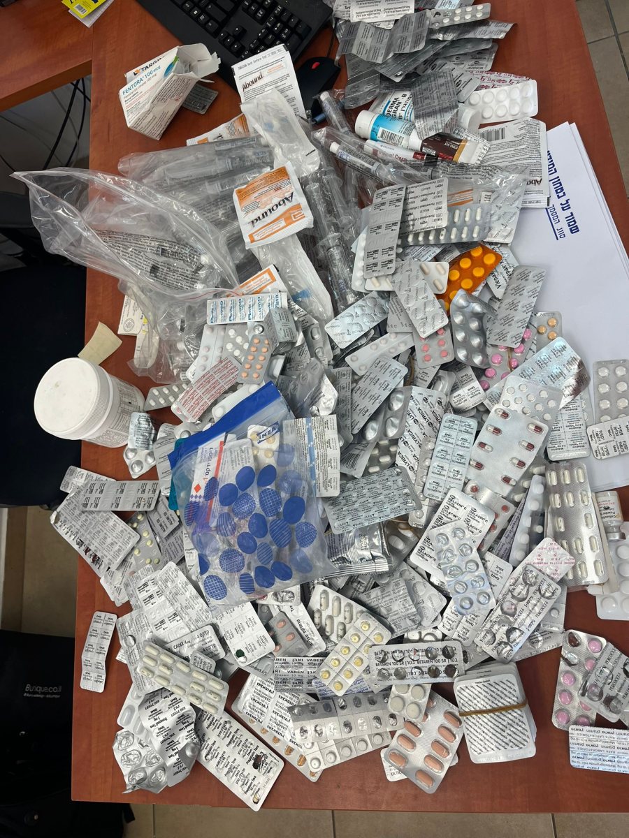 התרופות שנתפסו בבית הבכיר | דוברות המשטרה