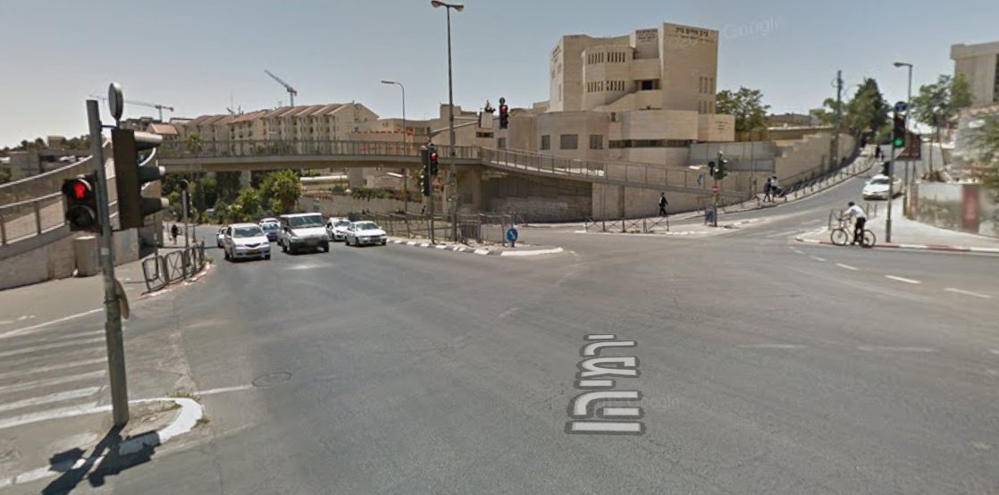 צומת ברנדייס מנחת יצחק | גוגל מפות