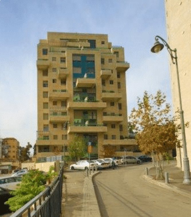 המגדל שנדרש להתפנות | צילום: יח&quot;צ מנרב