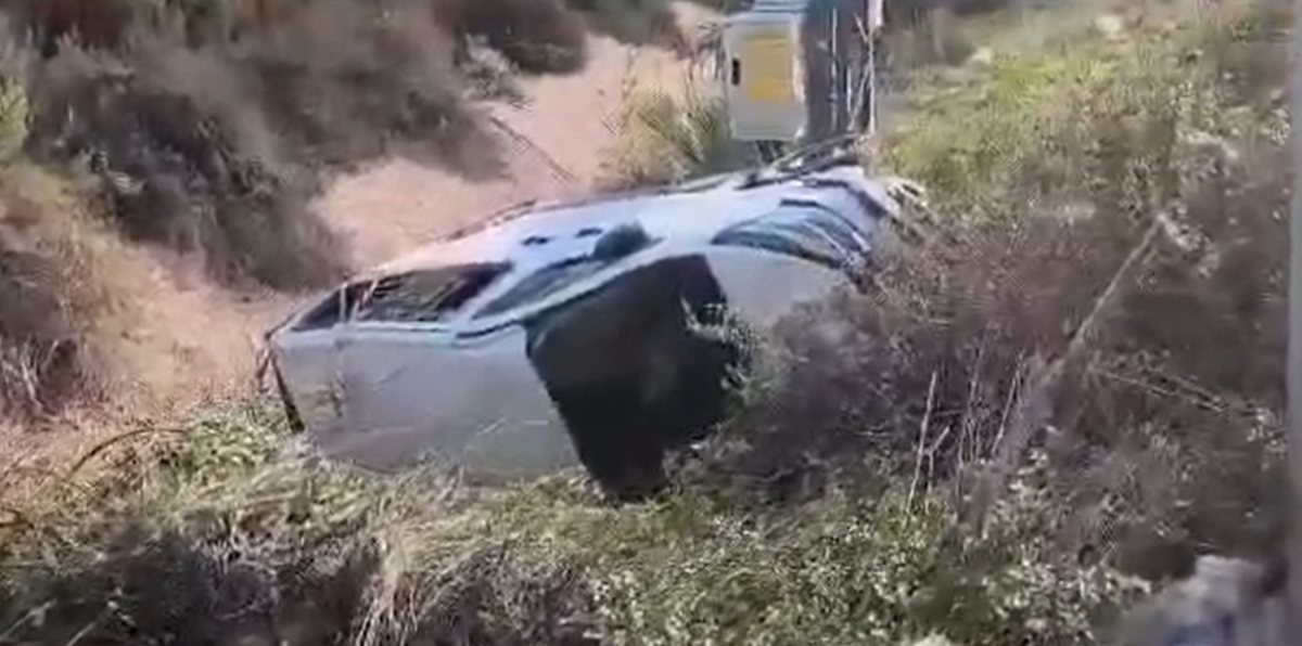 הטנדר שהתהפך | צוות הצלה