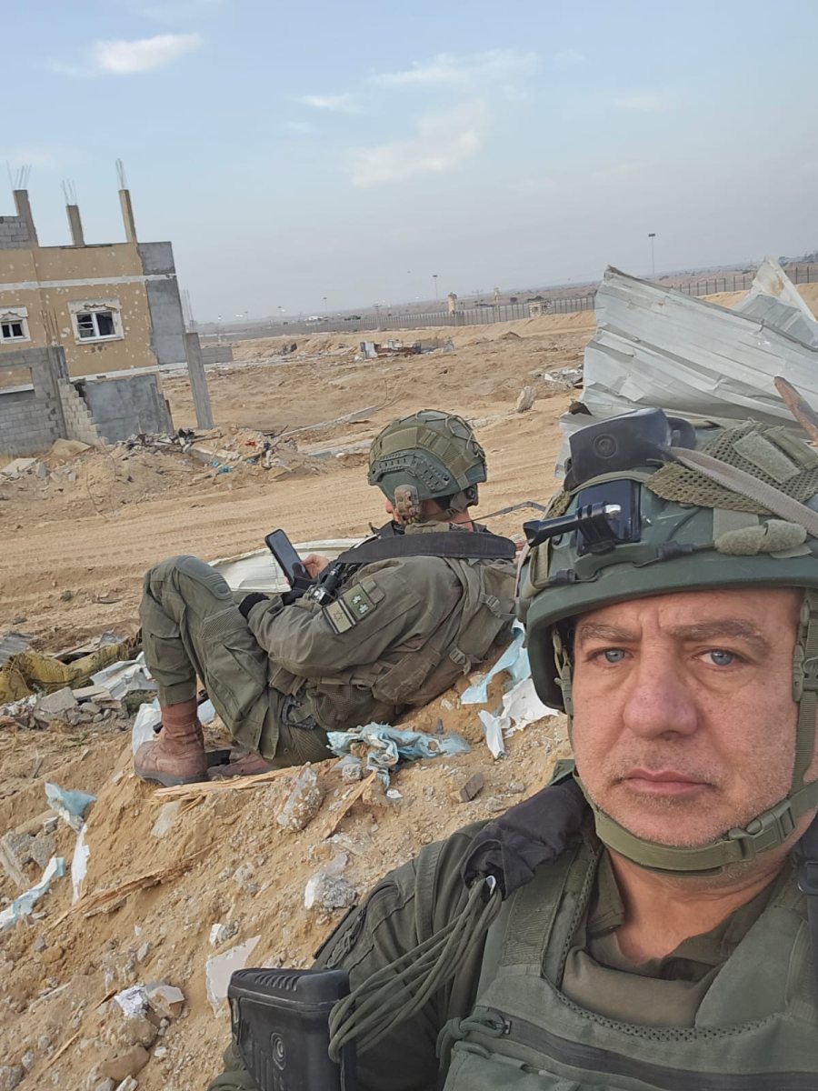 אב הבית יורם אסייג בחזית 