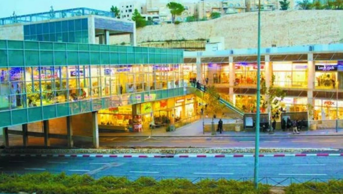 הגשר מעל קניון רמות (צילום: יח"צ) הגשר מעל קניון רמות (צילום: יח"צ)