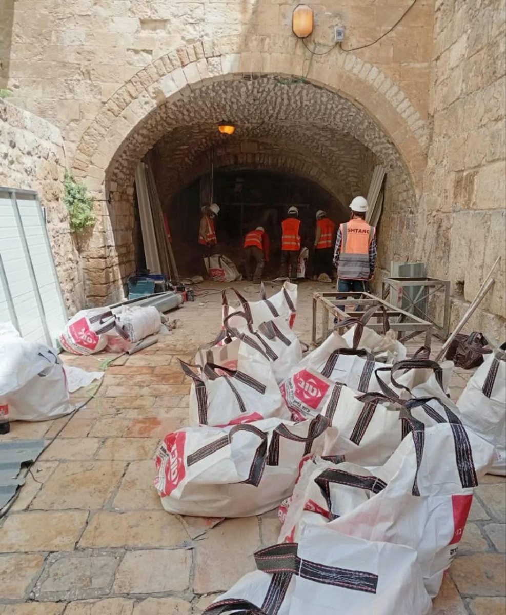 העבודות בכותל הקטן | שימוש לפי סעיף 27א העבודות בכותל הקטן | שימוש לפי סעיף 27א