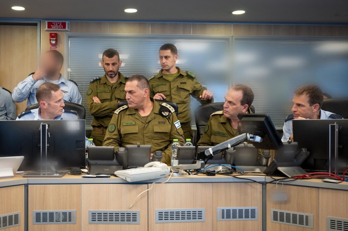 הרמטכ"ל אייל זמיר מפקד על המבצע (דובר צה"ל) הרמטכ"ל אייל זמיר מפקד על המבצע (דובר צה"ל)