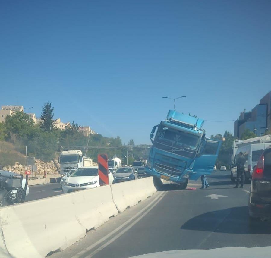המשאית התקועה | עדכוני רמות