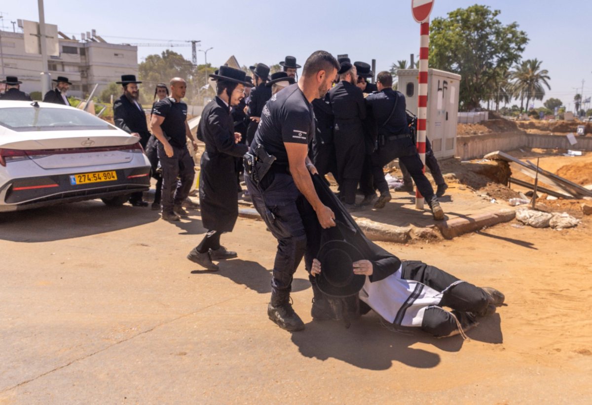 המעצר הבוקר ביהוד | עולמם של חרדים