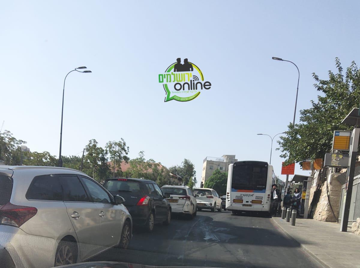 האוטובוס התקוע | ירושלמים אונליין