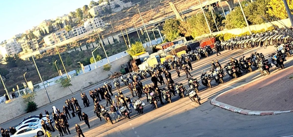 השוטרים מתארגנים ליציאה מטדי | שימוש לפי סעיף 27א השוטרים מתארגנים ליציאה מטדי | שימוש לפי סעיף 27א