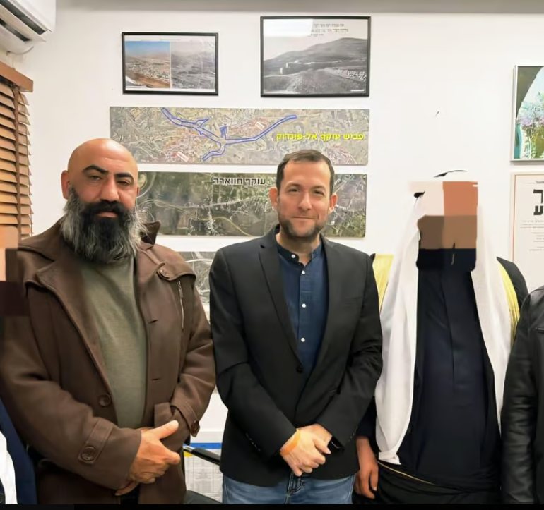 התמונה בה נחשף השייח' בפנים גלויות | מועצה אזורית שומרון