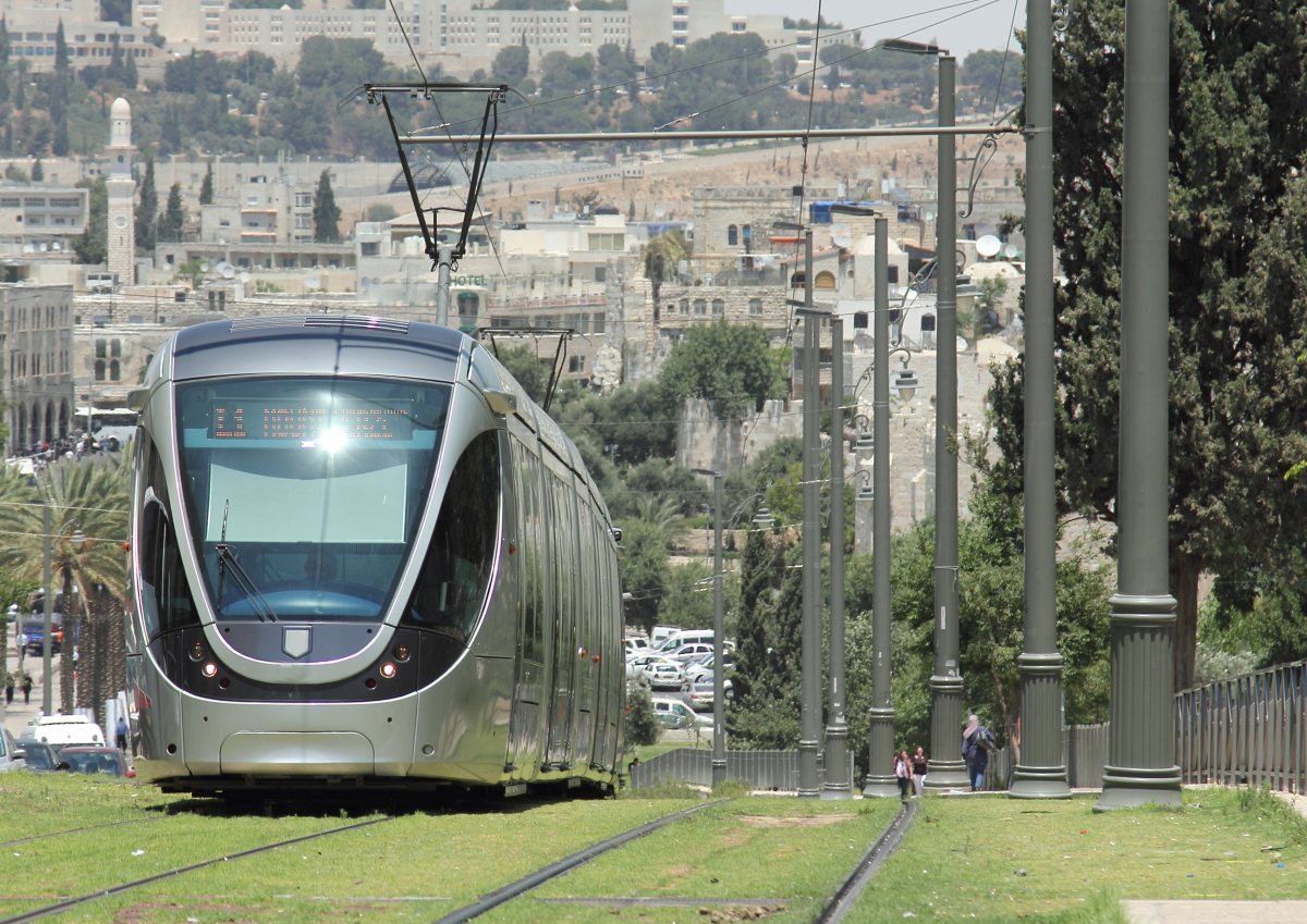 הרכבת הקלה shutterstock