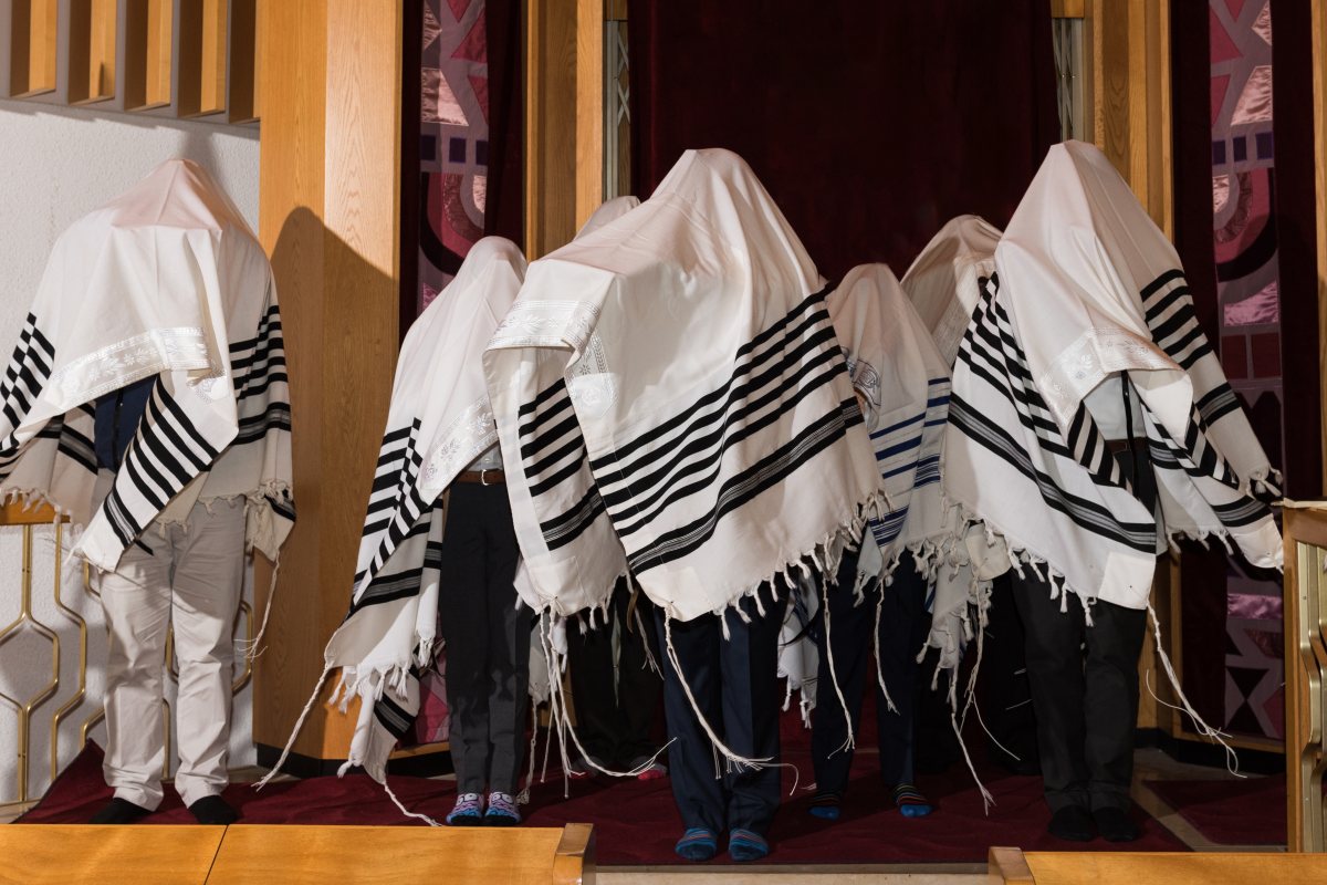 ברכת כהנים | אילוסטרציה shutterstock ברכת כהנים | אילוסטרציה shutterstock