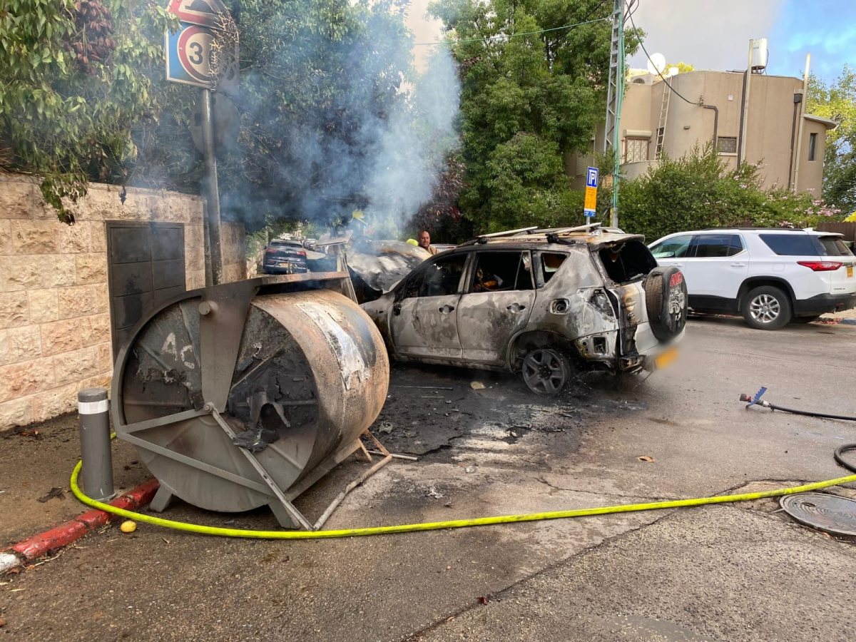 אחד הרכבים שנשרפו בירושלים | דוברות המשטרה
