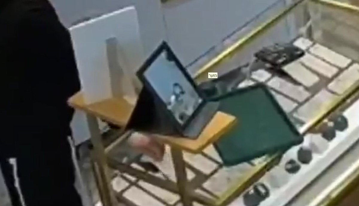 רגע הגניבה | מקור: דניאל עמרם