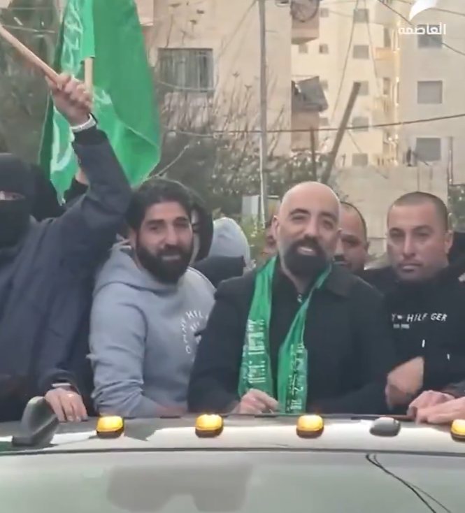 המחבל ועבירת התנועה | רשתות ערביות