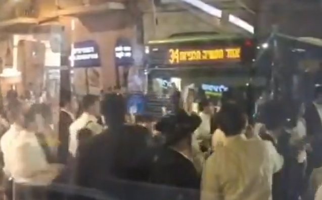 המהומה במאה שערים | מקור: הפרגוד