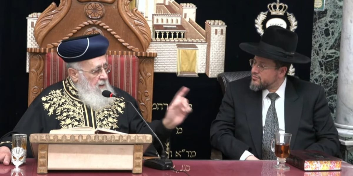 הרב דרעי לצד הראשל"צ. דר וסוחרת