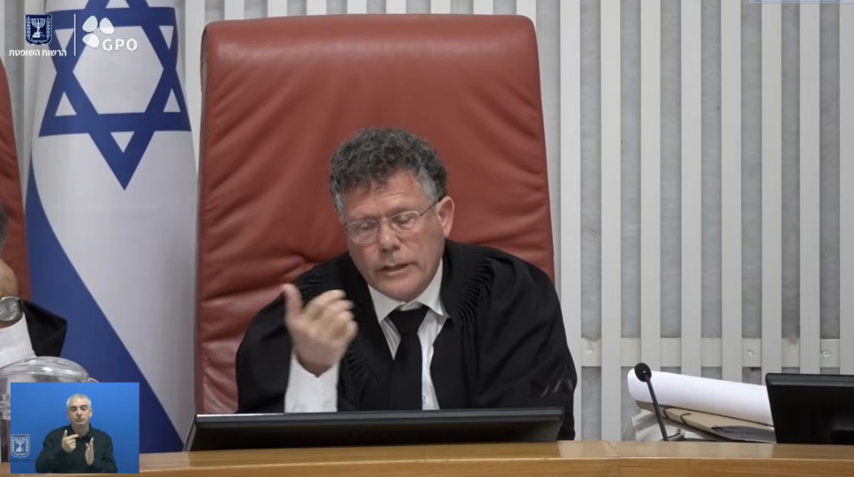 עמית בראש ההרכב | מתוך השידור החי