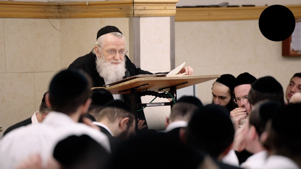 יחרוג ממנהגו: הגר"א אריאלי בשיעורו הקבוע | ישיבת מיר