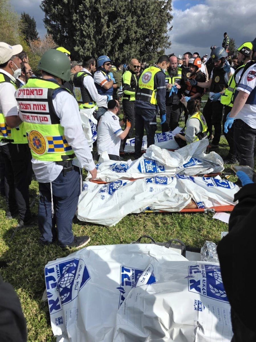 לראות ולבכות: השקיות נערמות | זק"א / מד"א