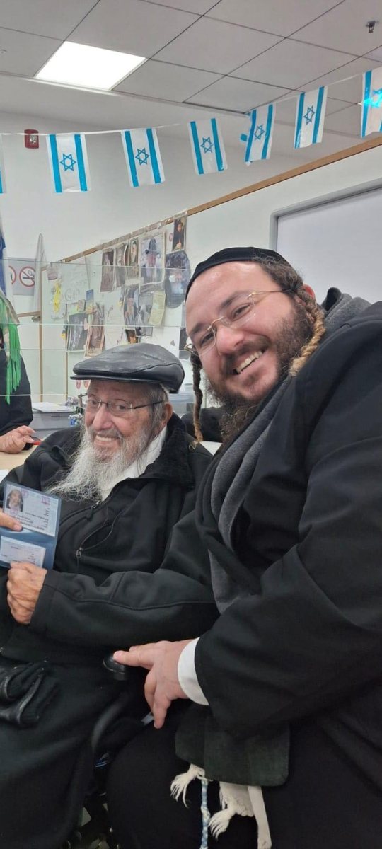 משה בלשכת האוכלוסין | צילום: דוברות רשות האוכלוסין