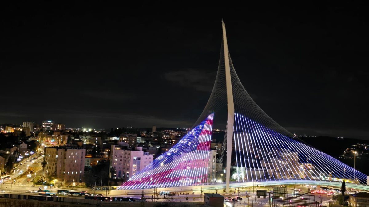 גשר המיתרים | ארנון בוסאני