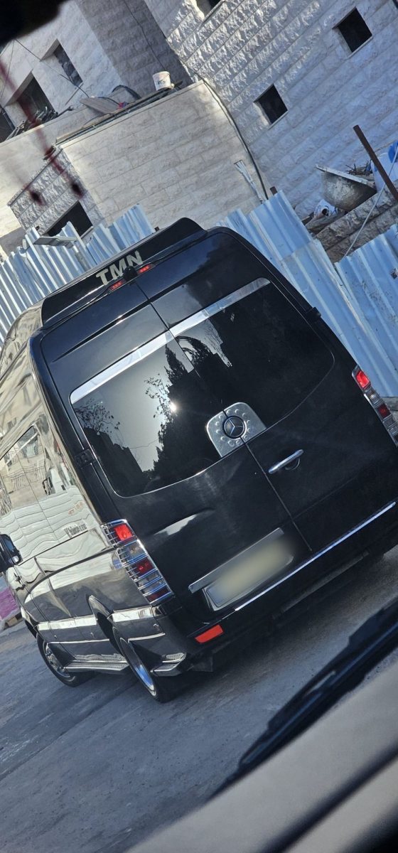 המיניבוס השחור שהסיע את השב"חים | דוברות המשטרה