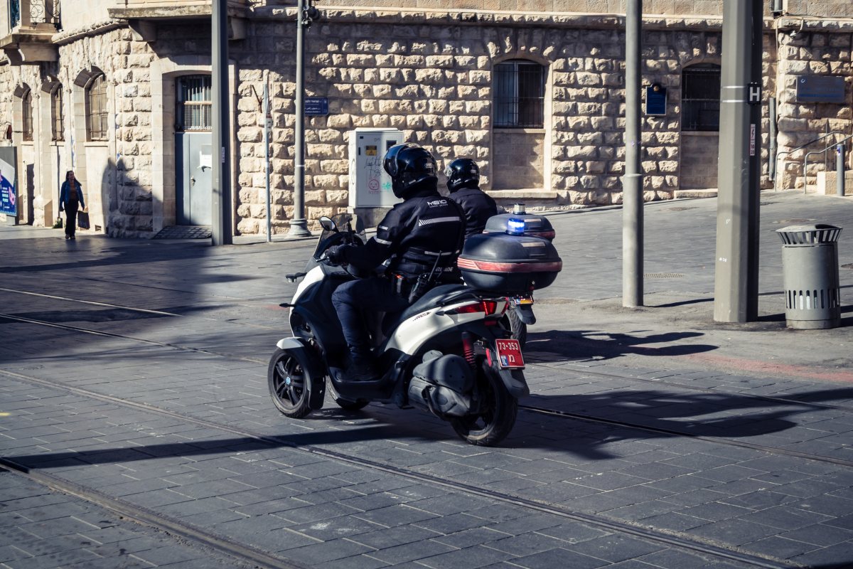 מבצע אכיפה | shutterstock