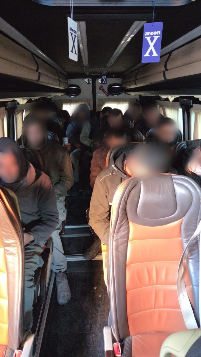 שב"חים במיניבוס השחור | דוברות המשטרה