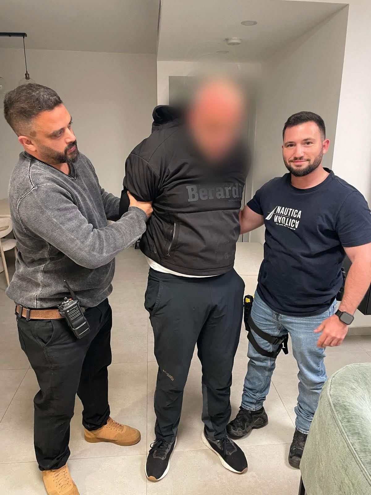 מעצר החשוד בגניבה. משטרת ירושלים