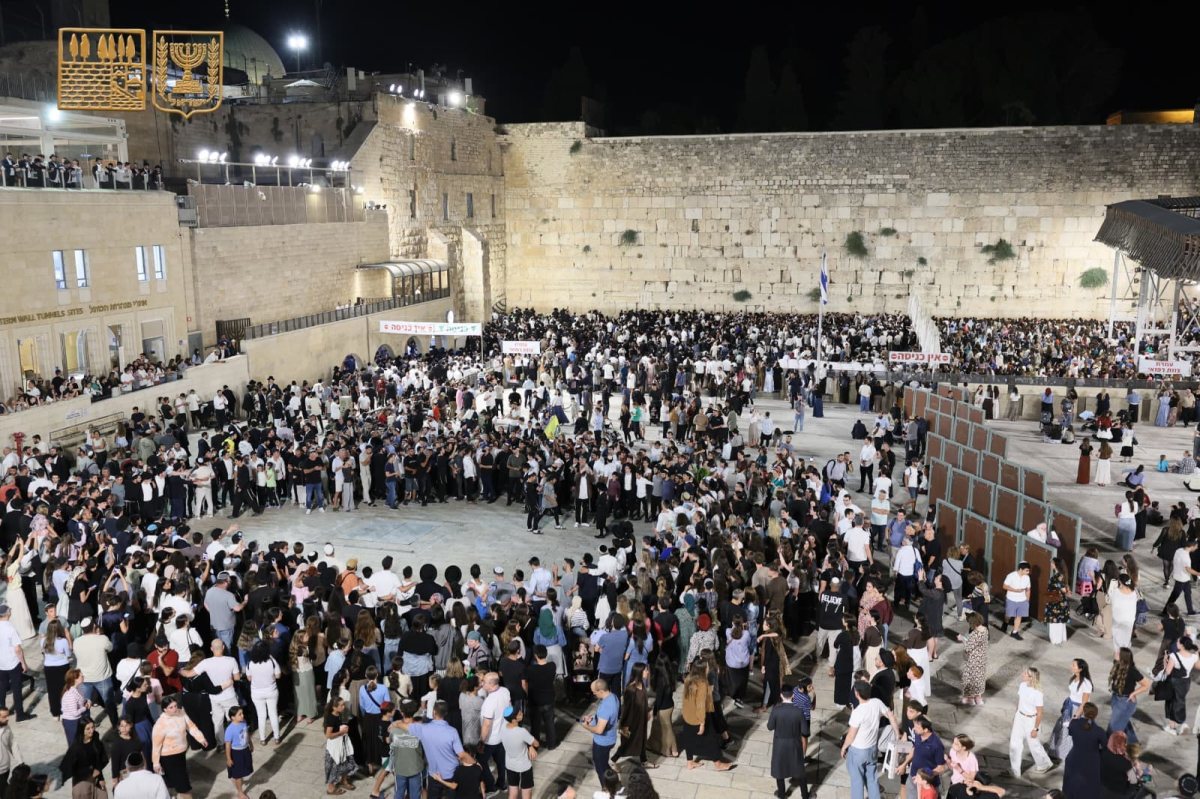 מתאבלים על החורבן | הקרן למורשת הכותל