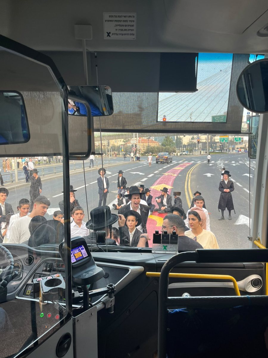 חסית האוטובוס בכניסה לירושלים | לירן תמרי