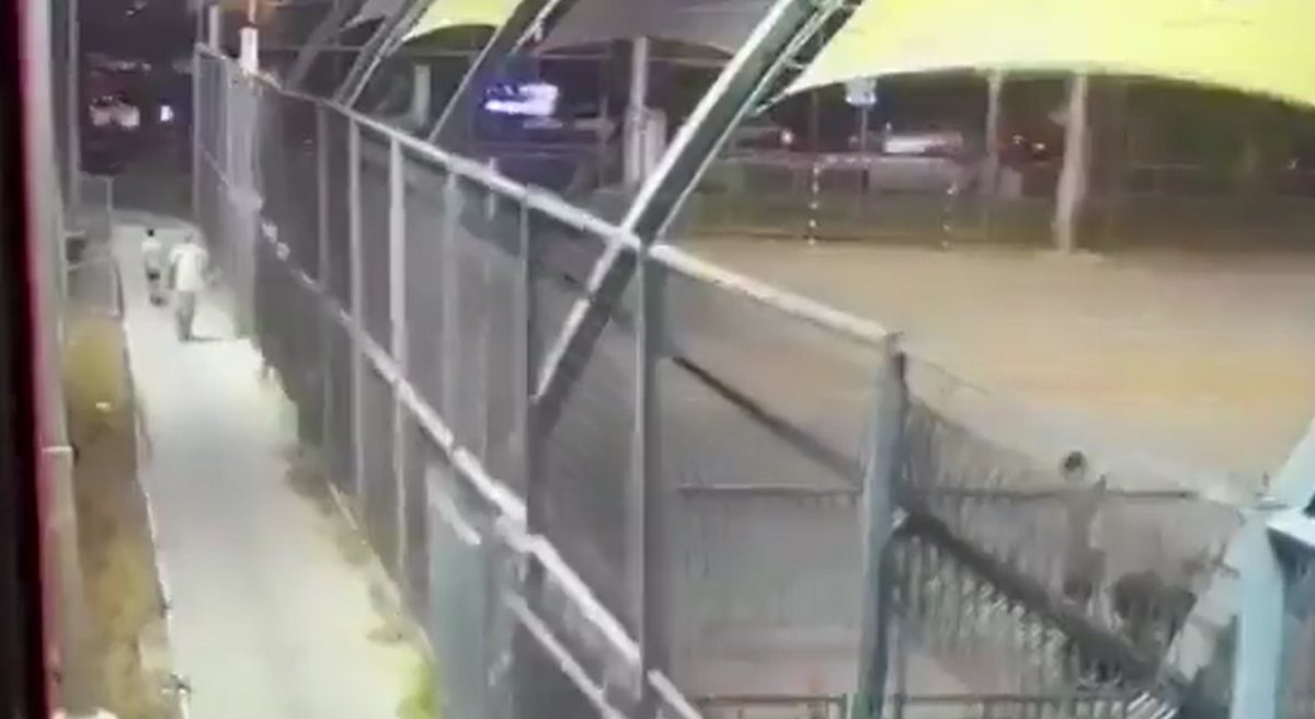 החוטף ויהלי בשולי מגרש המשחקים | רשתות חברתיות