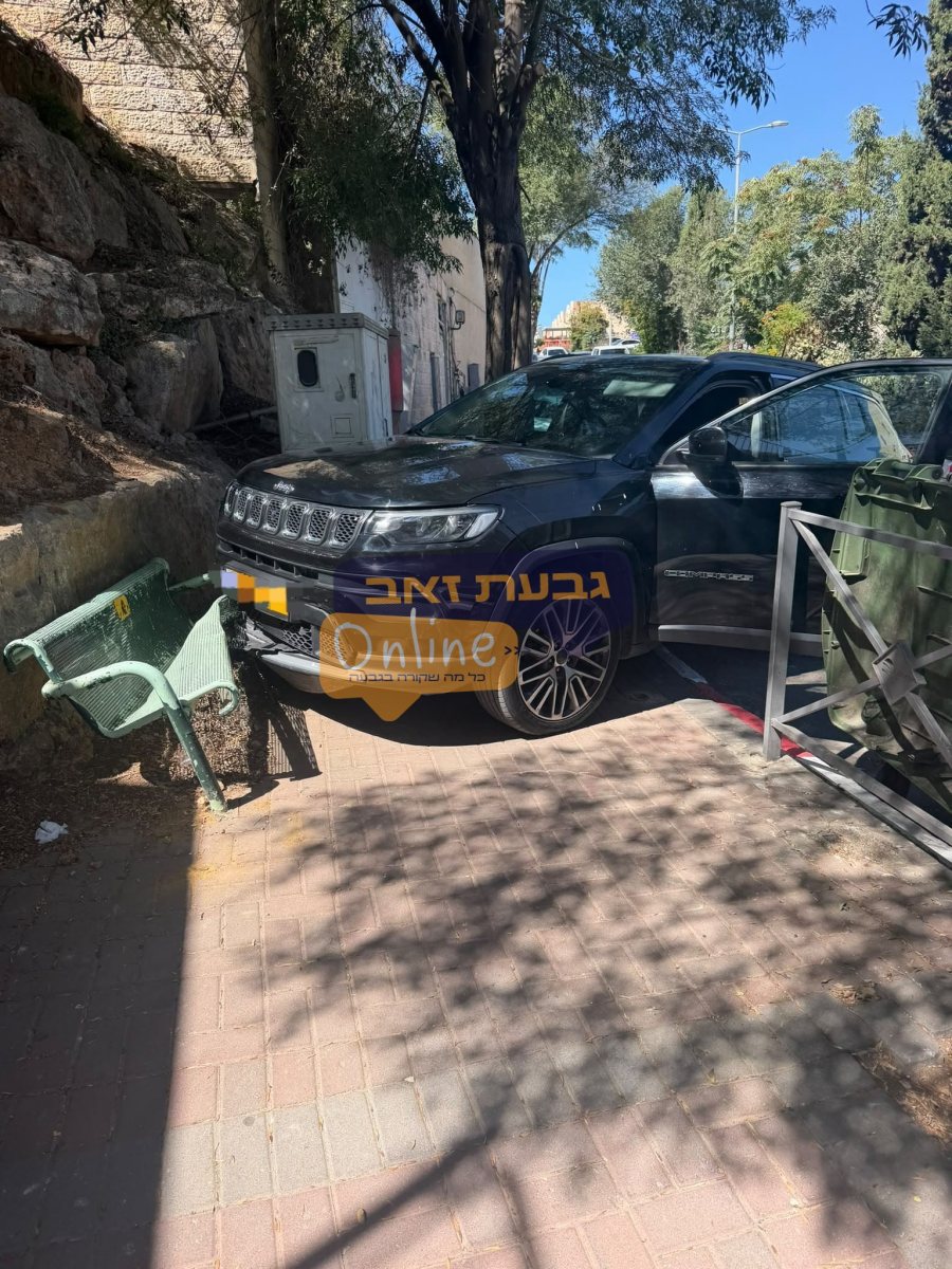 הרכב הגנוב לאחר ההתנגשות | גבעת זאב אונליין