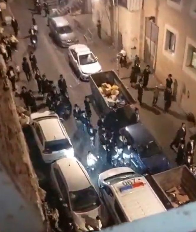 הלינץ' ברכב המשטרתי | מתוך הסרטון שפורסם ב'הפרגוד'