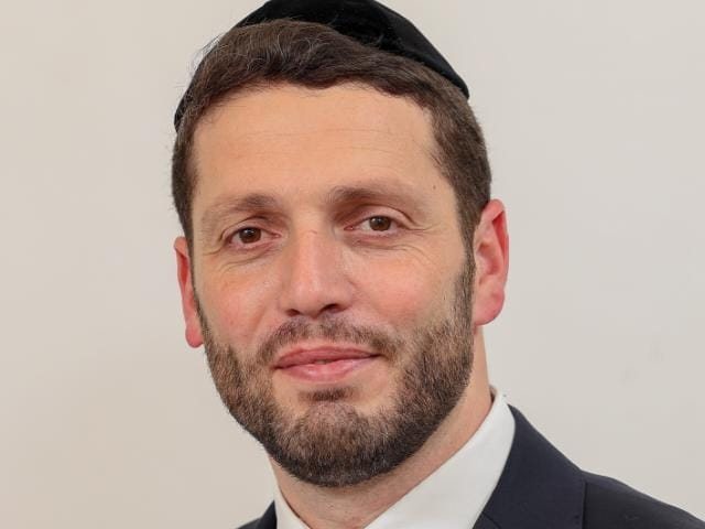 מעמדו על תנאי - חננאל שם טוב | צילום: המשרד לשירותי דת