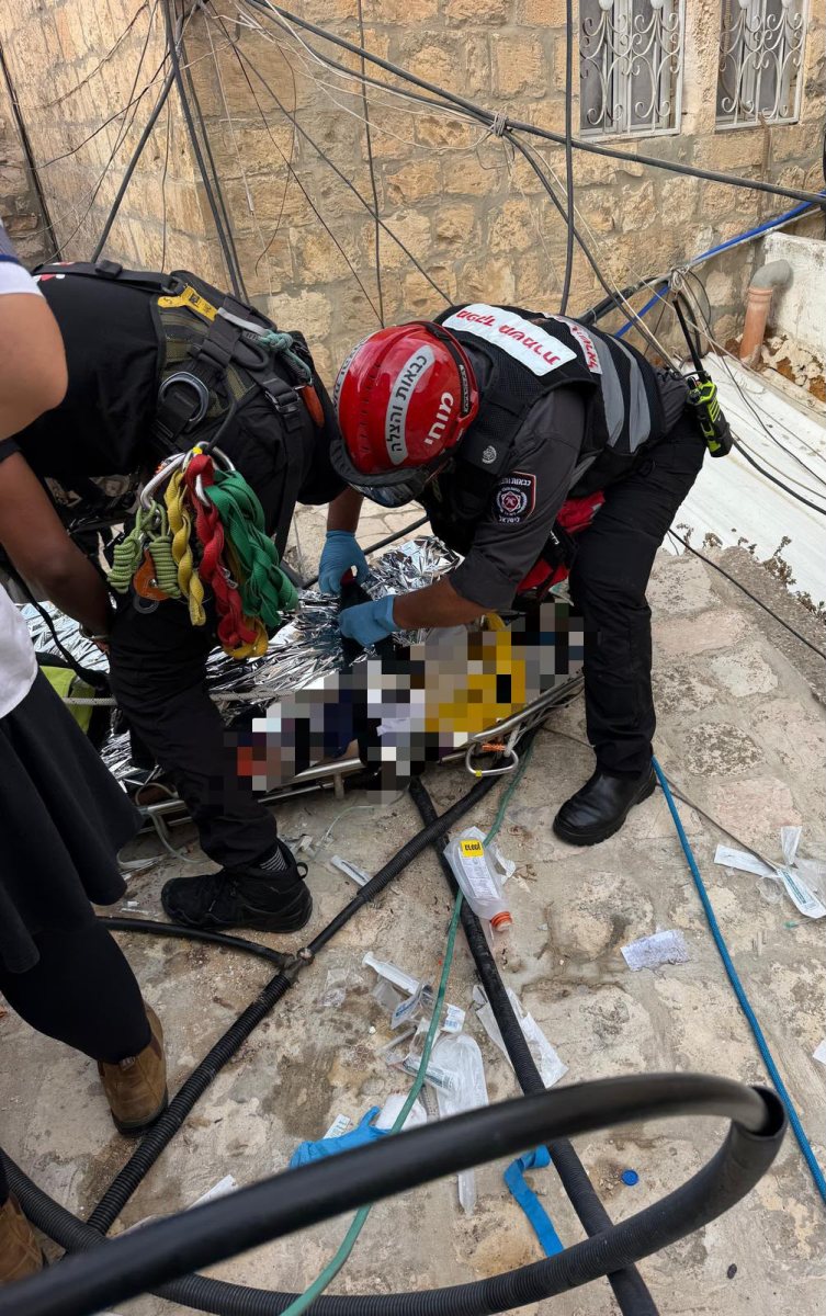 זירת הנפילה והחילוץ | צילום: כבאות והצלה לישראל