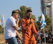 מתחם חיסונים לצעירי אשדוד עם פינוק של סטטיק ובן אל , מרגי ואגם בוחבוט 