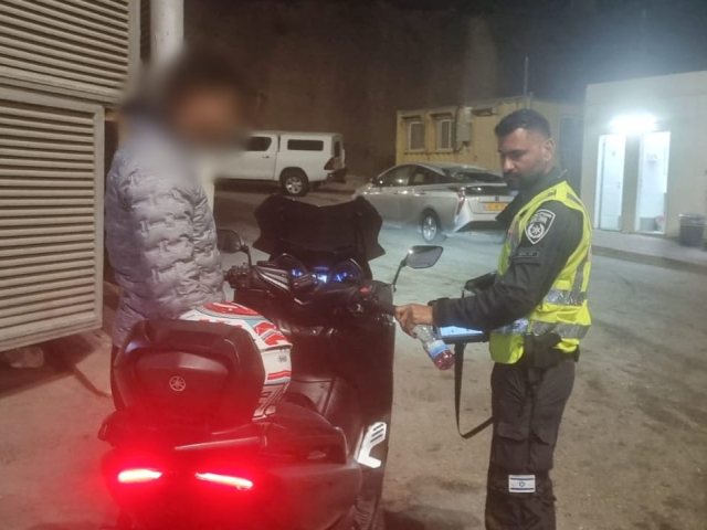 תפיסת האופנוע המשופר. צילום: דוברות המשטרה