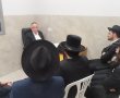 את מי כינה הגאב"ד 'מגיני העיר'?