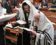 הצדיק האשדודי בשמחת הברית לבן המקובל רבי דוד ימפל בביהמ"ד בעלזא בעיר