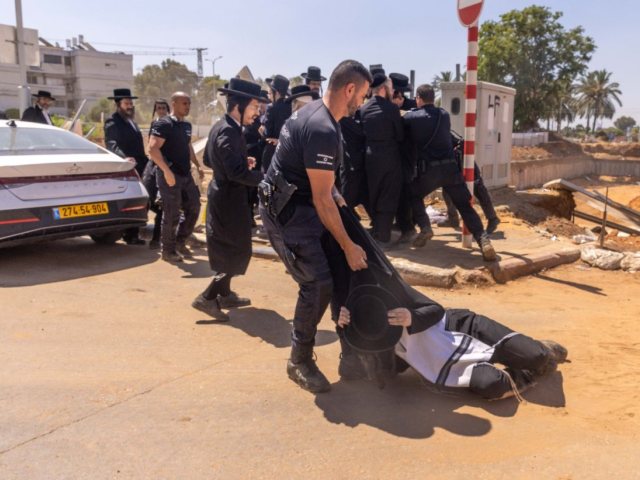 המעצר הבוקר ביהוד | עולמם של חרדים